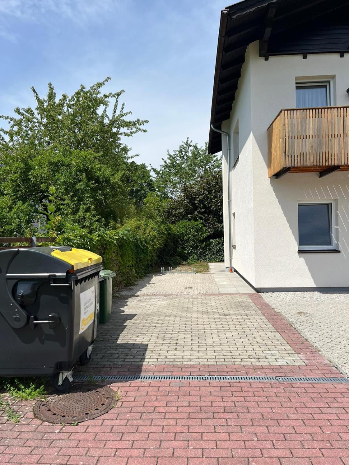 Danner Familien-Ferienwohnungen Schoerfling Am Attersee Luaran gambar
